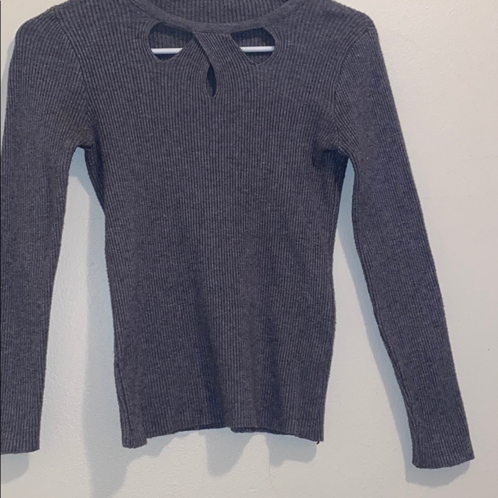 Fitted sweater